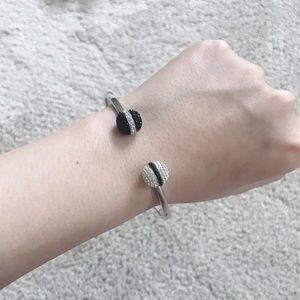 🆕 Swarovski crystal ball bangle bracelet